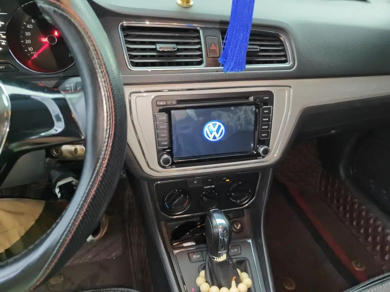 Volkswagen Gran Lavida 2015 1.6L Automatic Comfort Edition — миниатюра 13