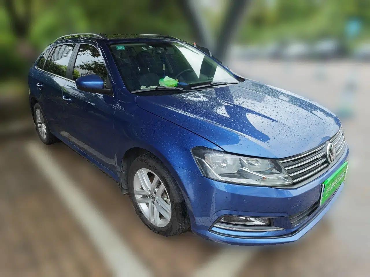 Volkswagen Gran Lavida 2015 1.6L Automatic Comfort Edition — миниатюра 3
