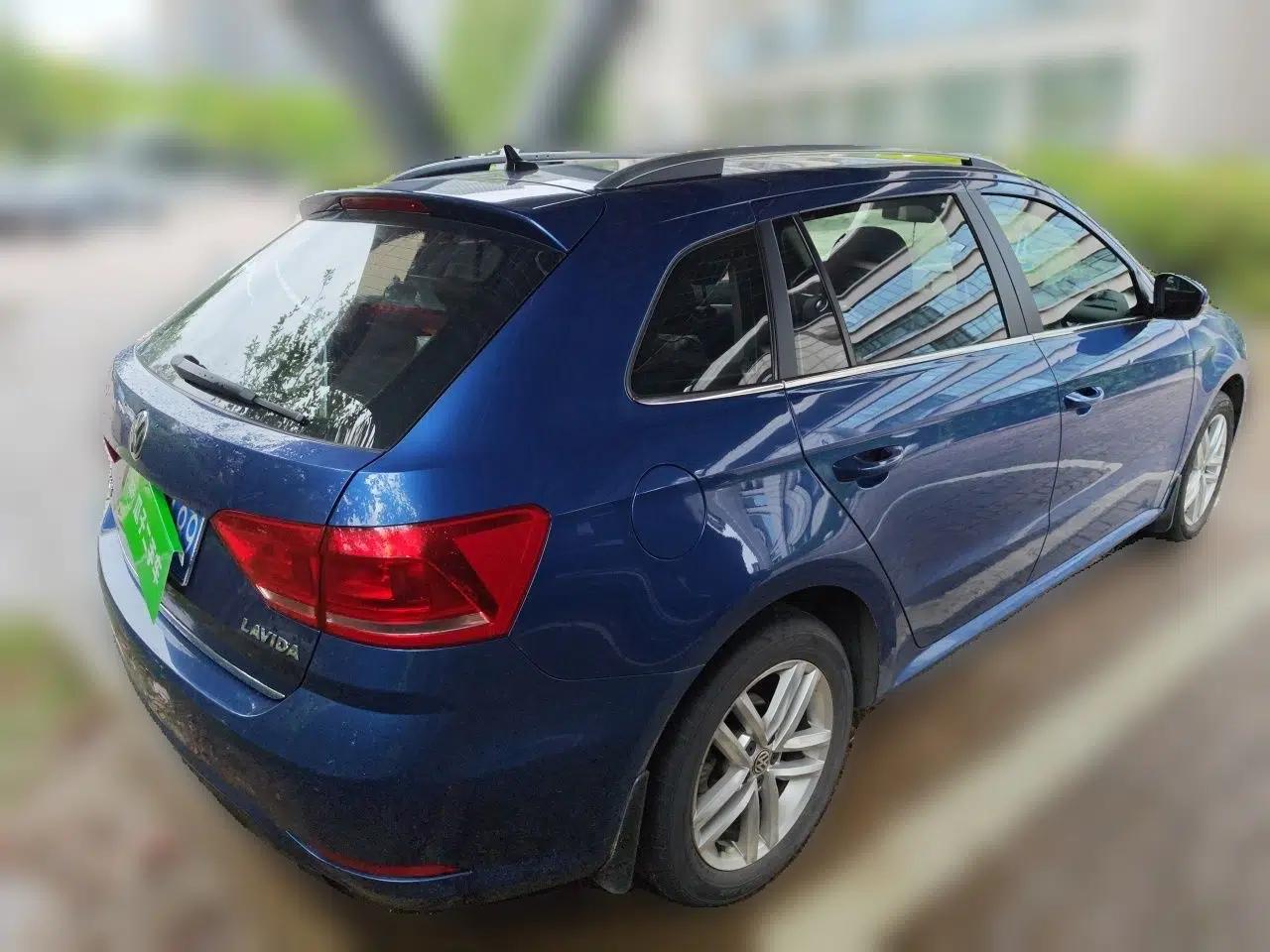 Volkswagen Gran Lavida 2015 1.6L Automatic Comfort Edition — миниатюра 6
