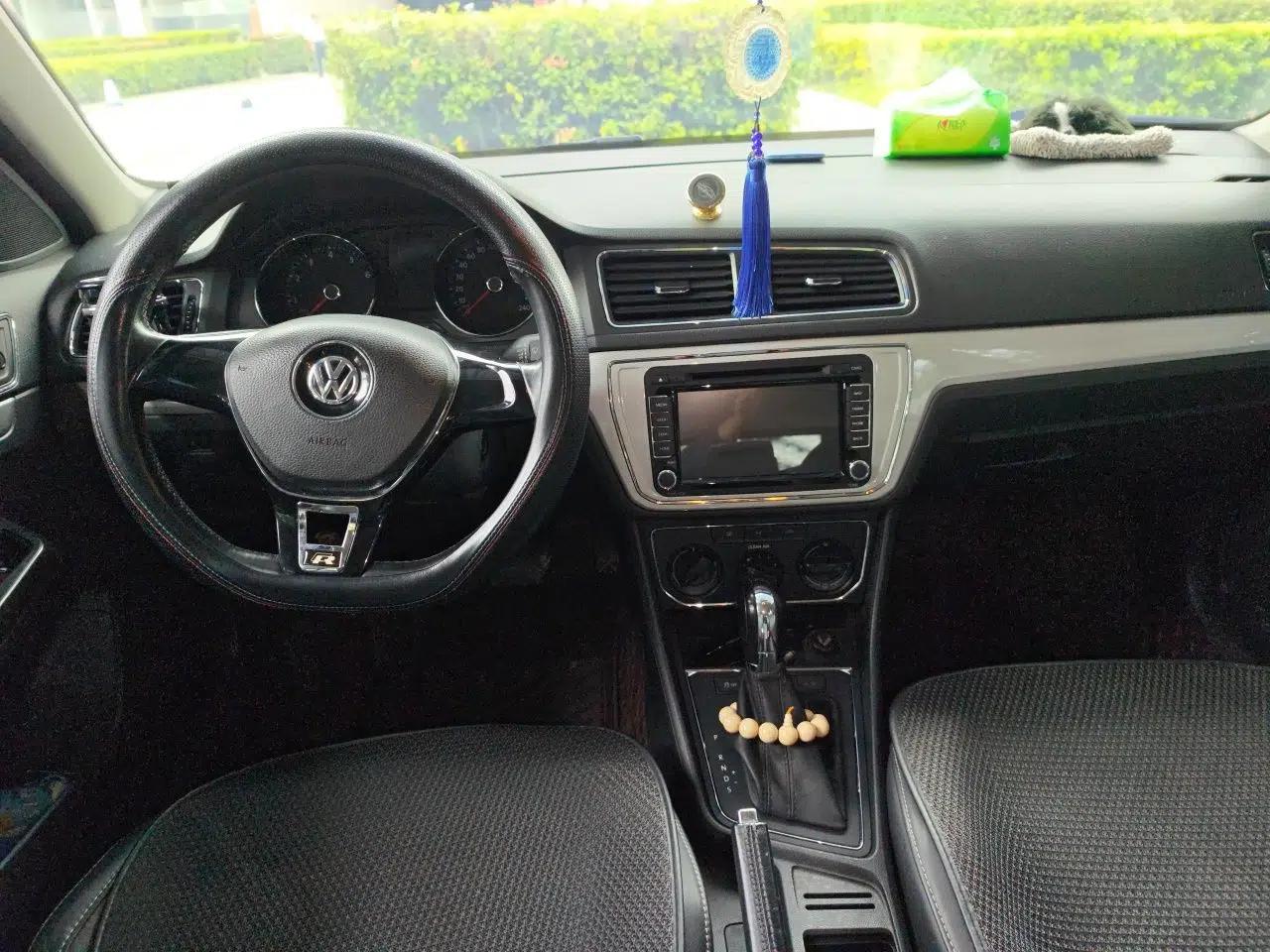 Volkswagen Gran Lavida 2015 1.6L Automatic Comfort Edition — миниатюра 9