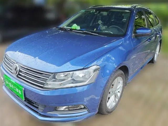 Volkswagen Gran Lavida 2015 1.6L Automatic Comfort Edition