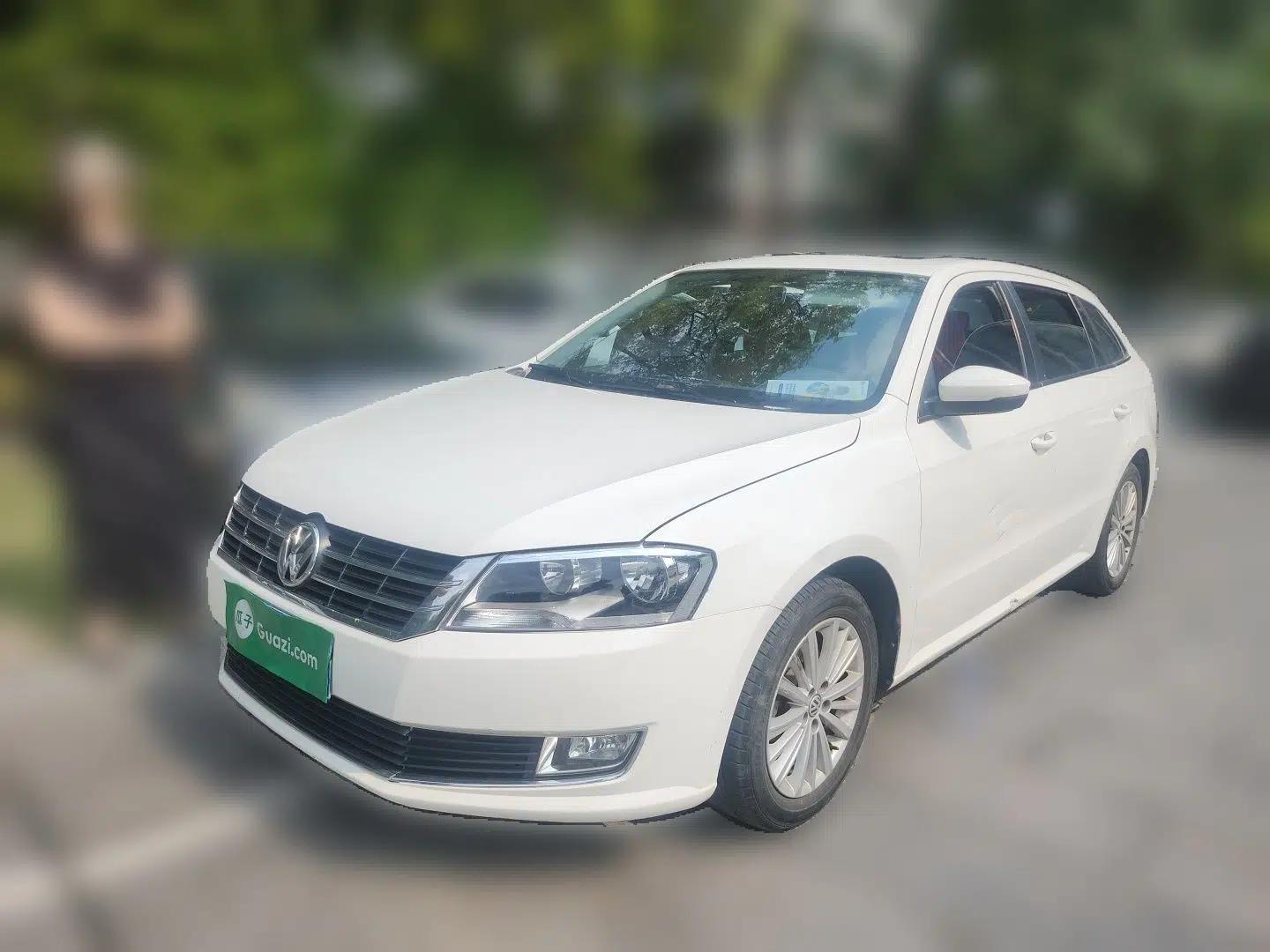 Volkswagen Gran Lavida 2013 1.6L Manual Comfort Model — миниатюра 1
