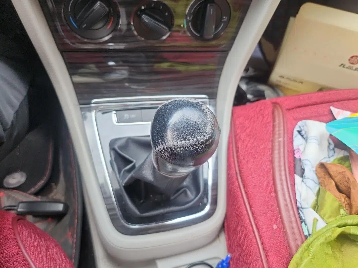 Volkswagen Gran Lavida 2013 1.6L Manual Comfort Model — миниатюра 14