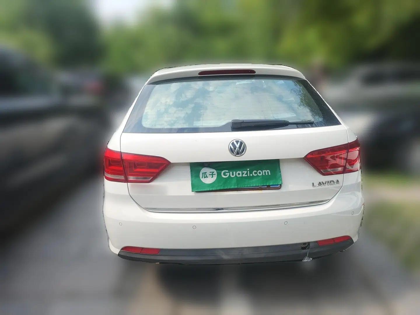 Volkswagen Gran Lavida 2013 1.6L Manual Comfort Model — миниатюра 5