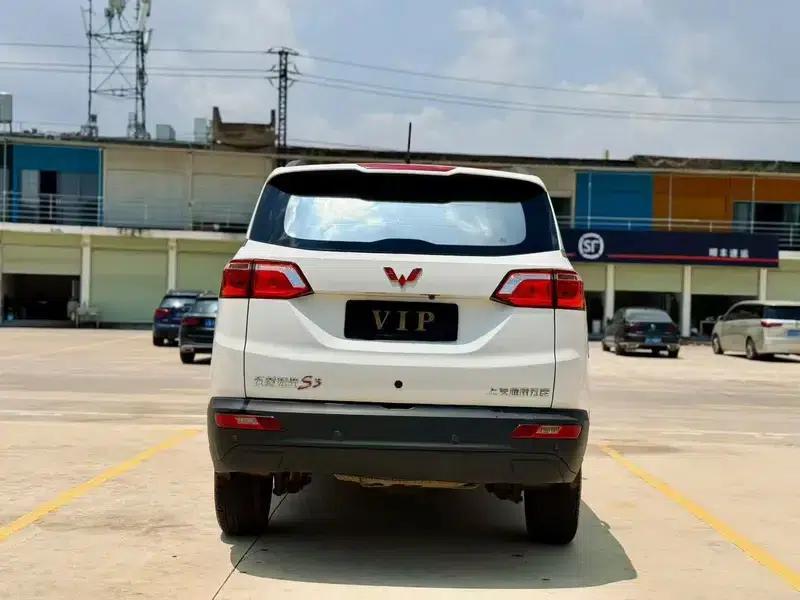 Wuling Hongguang S3 2018 1.5L Manual Standard Model (National V Emission Standard) — миниатюра 5