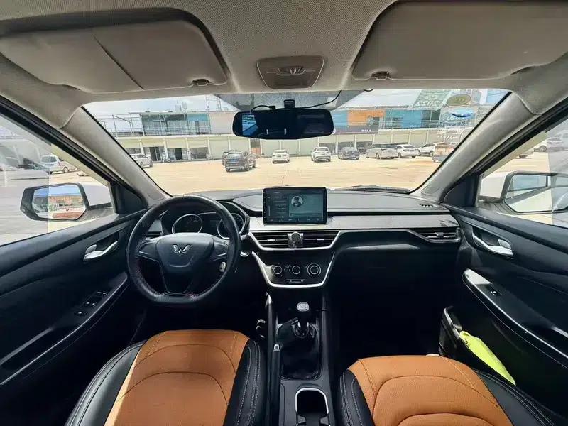Wuling Hongguang S3 2018 1.5L Manual Standard Model (National V Emission Standard) — миниатюра 8