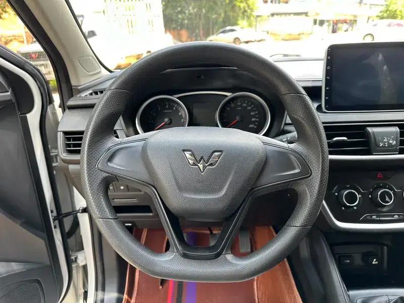 Wuling Hongguang S3 2018 1.5L Manual Standard Model (National V Emission Standard) — миниатюра 11