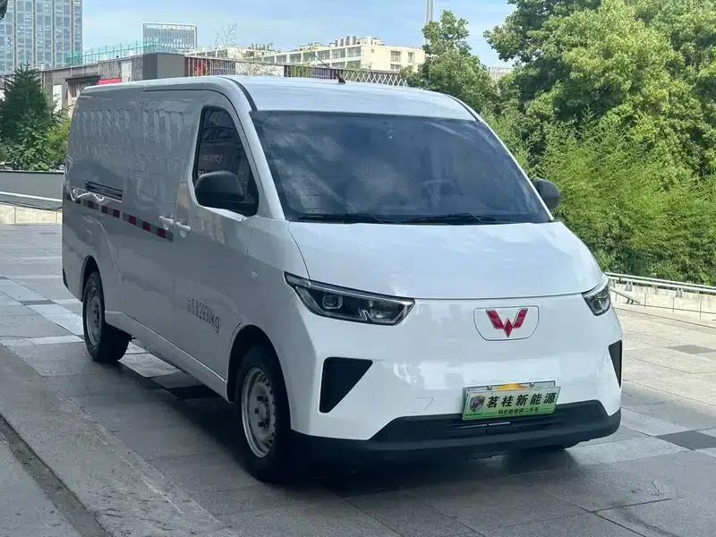Wuling Yangguang 2024 Model 300km Practical Closed-Window Version 60kW — миниатюра 3