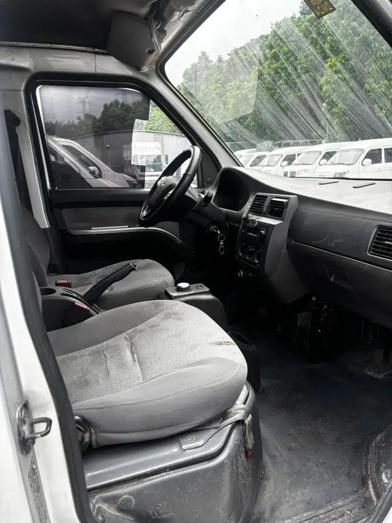 Wuling Rongguang EV 2022 Basic Bus Model (CATL) — миниатюра 12