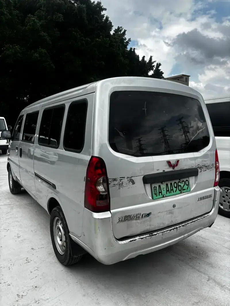 Wuling Rongguang EV 2022 Basic Bus Model (CATL) — миниатюра 4