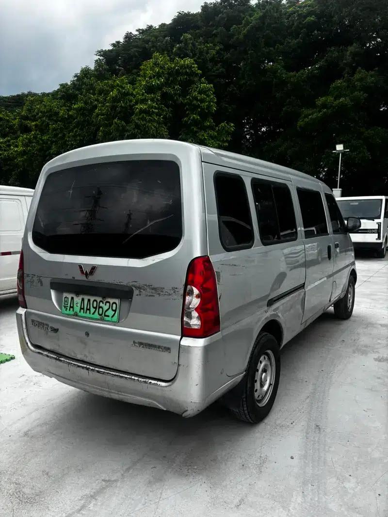 Wuling Rongguang EV 2022 Basic Bus Model (CATL) — миниатюра 6