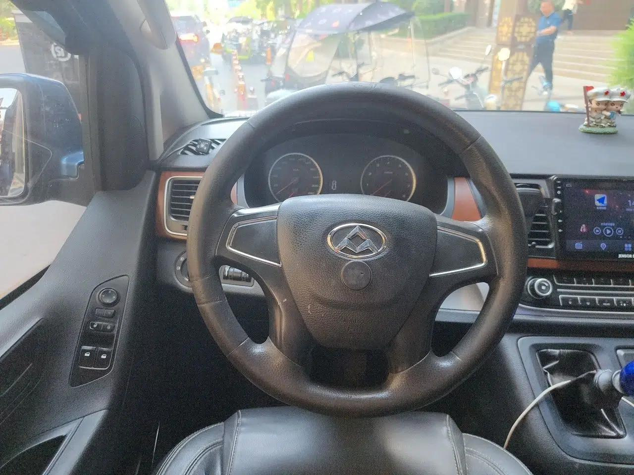 SAIC MAXUS G10 2.0T Manual Elite 5-Door — миниатюра 10