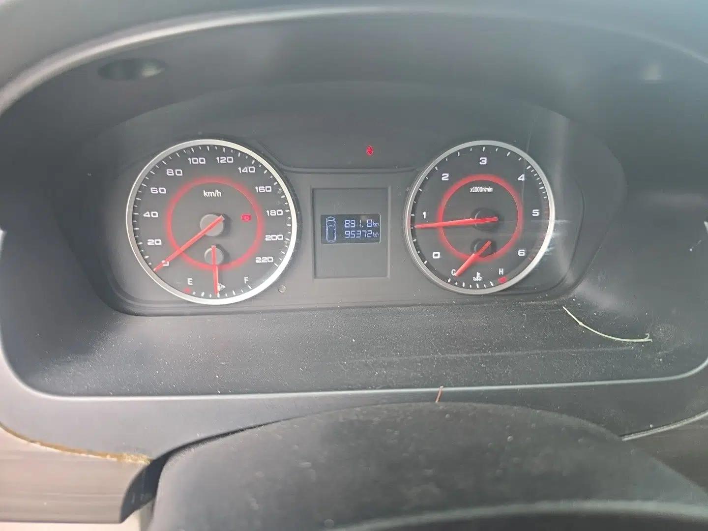 SAIC MAXUS G10 2019 PLUS 1.9T Manual Elite Edition Diesel China V Standard — миниатюра 12