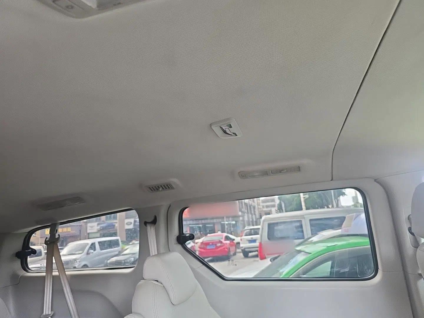 SAIC MAXUS G10 2019 PLUS 1.9T Manual Elite Edition Diesel China V Standard — миниатюра 18
