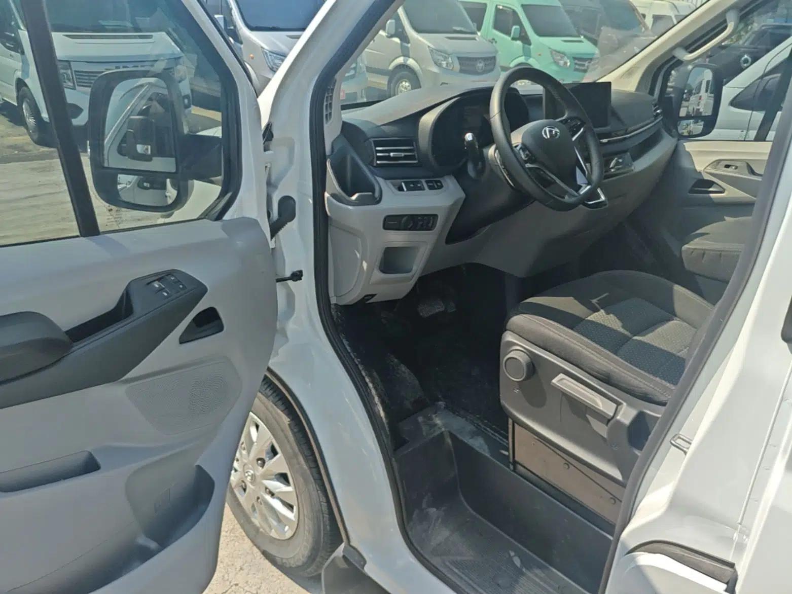 SAIC MAXUS Xintu V90 2024 ZhiJie 2.0T Automatic Front-Drive Long-Wheelbase High-Roof Model with Single Rear Tire 6/7 Seats — миниатюра 18
