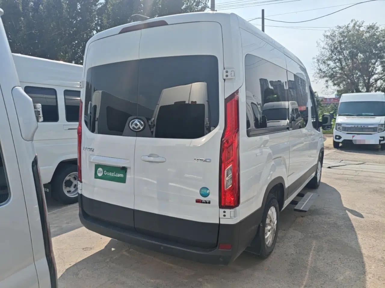 SAIC MAXUS Xintu V90 2024 ZhiJie 2.0T Automatic Front-Drive Long-Wheelbase High-Roof Model with Single Rear Tire 6/7 Seats — миниатюра 5