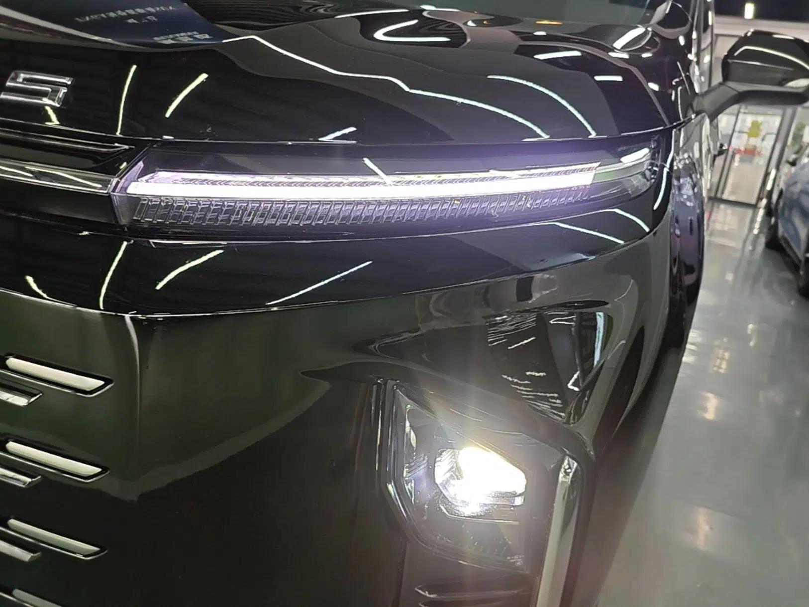 SAIC MAXUS G50 PHEV 2025 Leading Edition — миниатюра 8