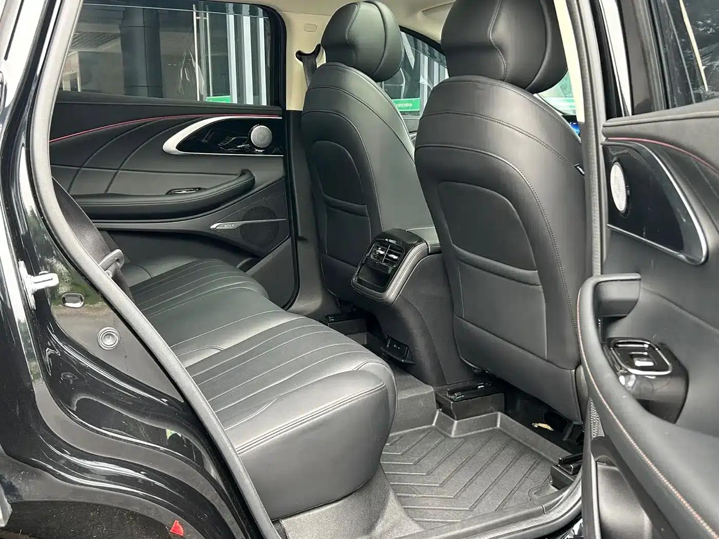 Exeed Soaring 2024 300T 2WD Star Edition — миниатюра 11