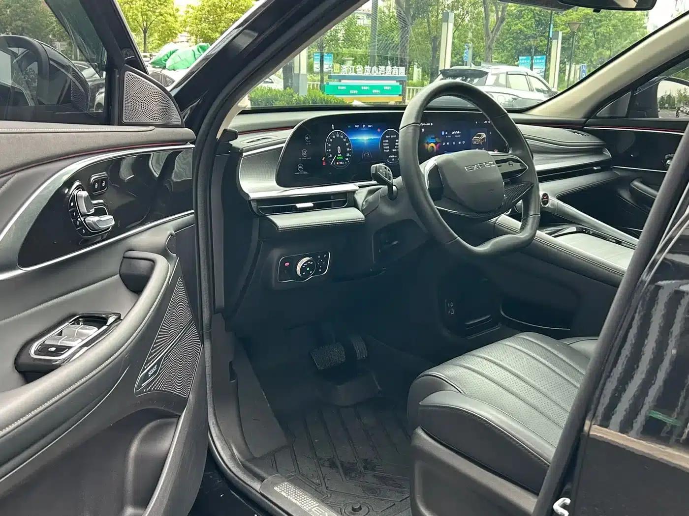 Exeed Soaring 2024 300T 2WD Star Edition — миниатюра 4