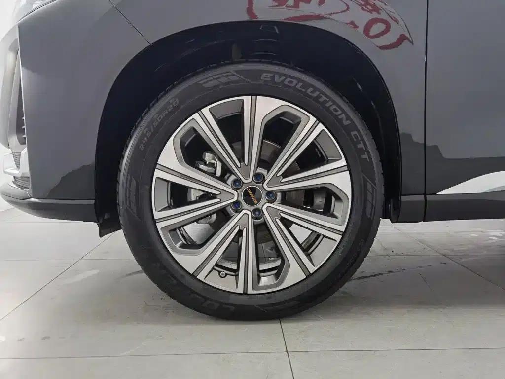 Starlight Moon 2023 400T 2WD Star Edition 7-Seater — миниатюра 17