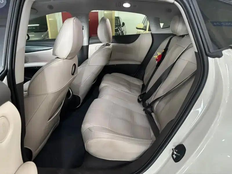Zhiji L6 2024 Max Standard Edition 75kWh — миниатюра 10