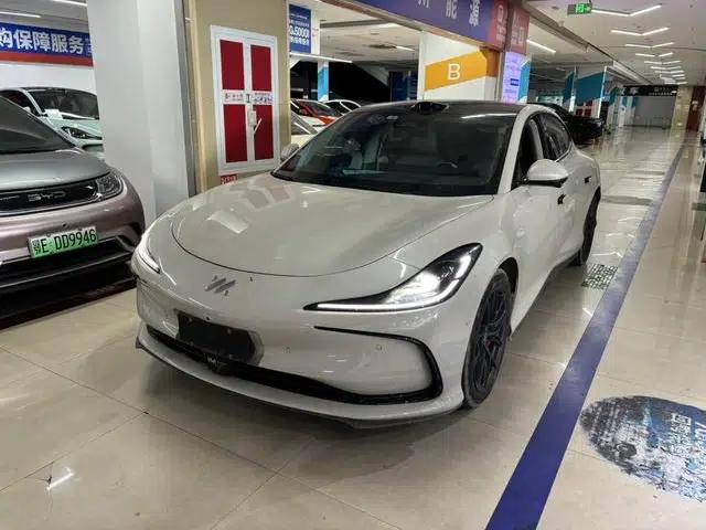 Zhiji L6 2024 Max Standard Edition 75kWh