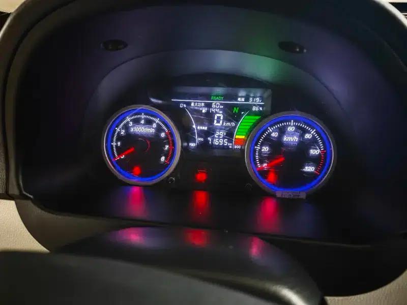 Ruichi EC35 2022 EC35 II Standard Edition 38.7kWh — миниатюра 9