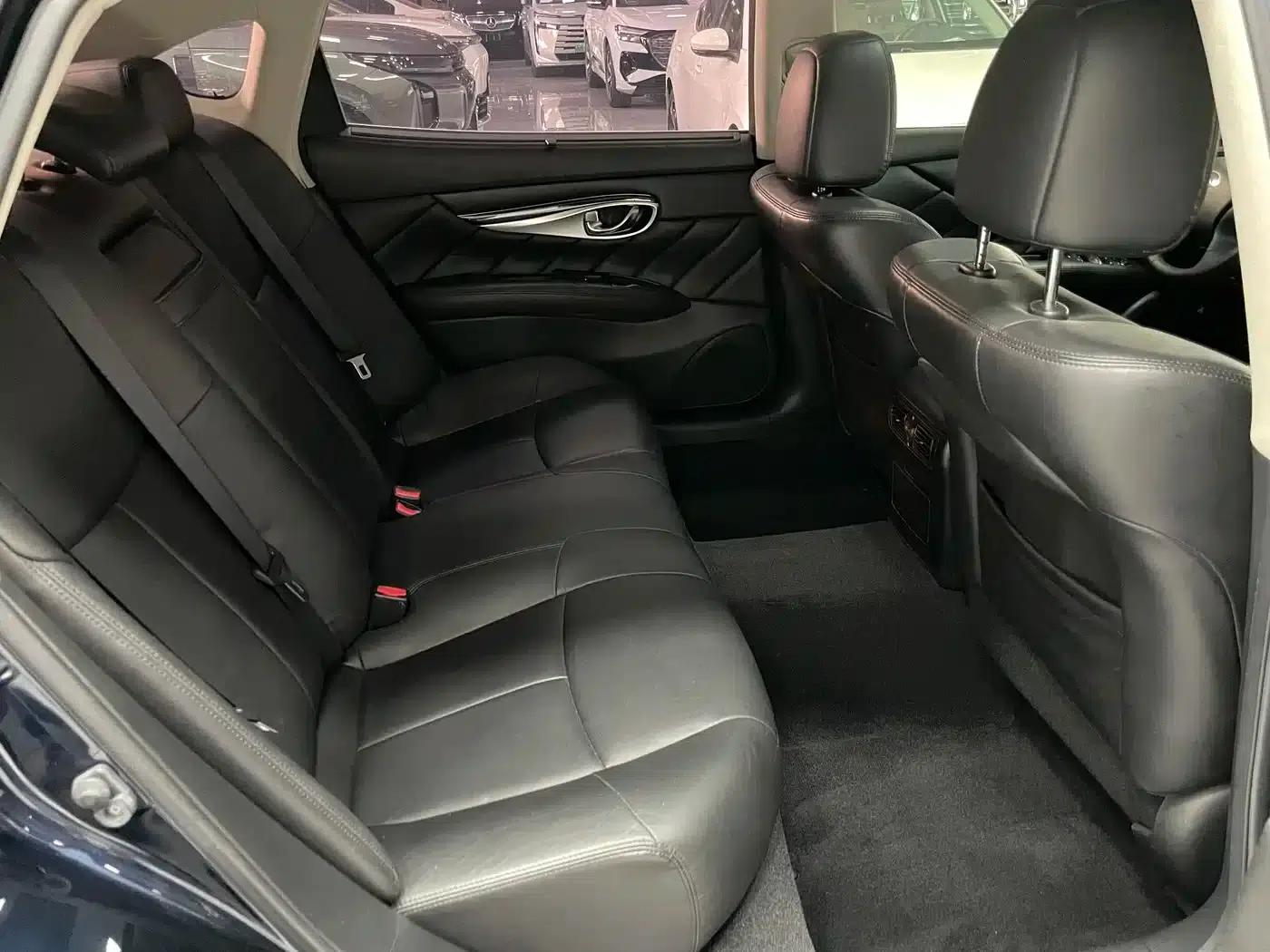 Infiniti Q70 2017 Q70L 2.5L Elite Edition — миниатюра 17