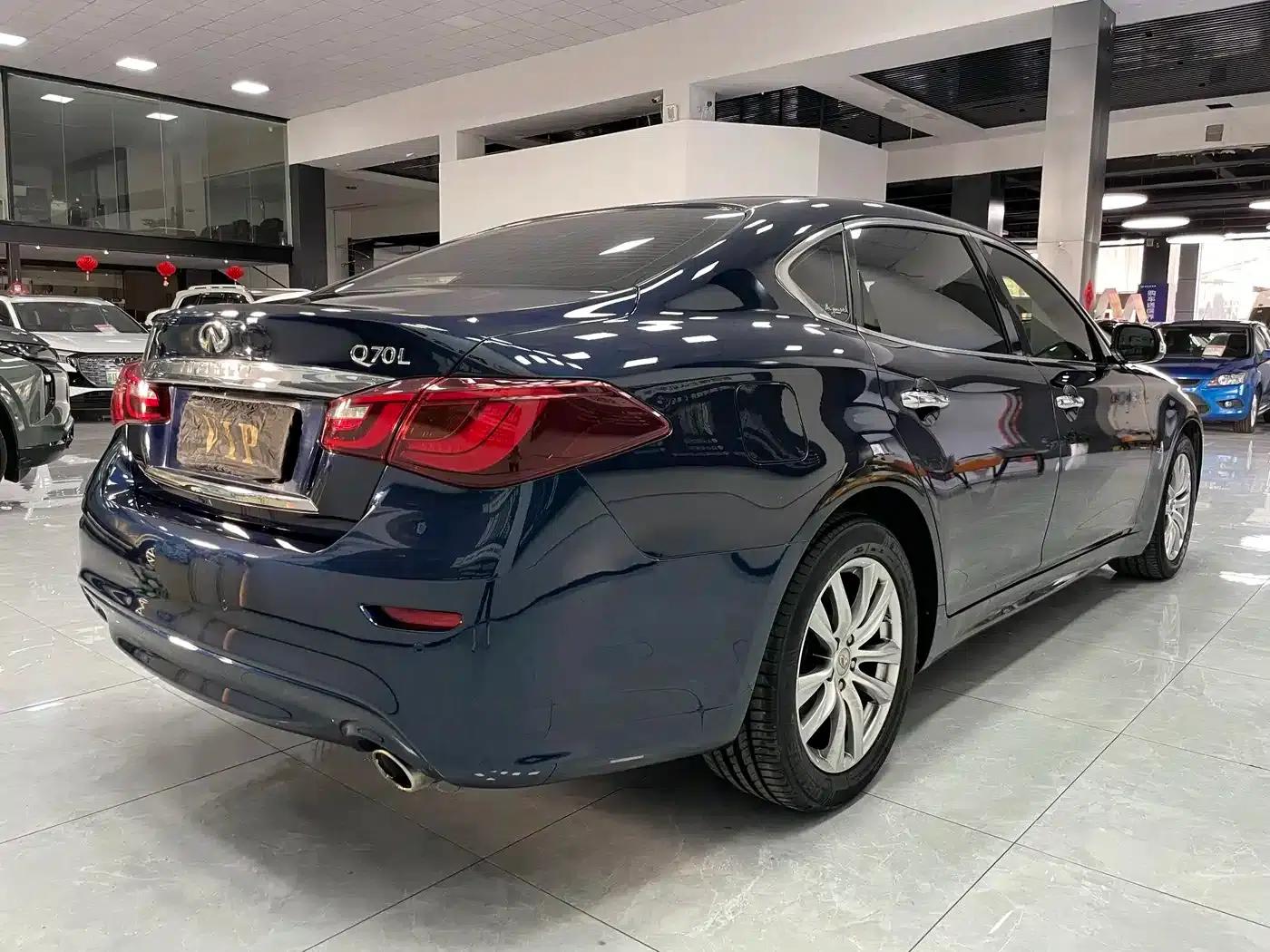 Infiniti Q70 2017 Q70L 2.5L Elite Edition — миниатюра 4
