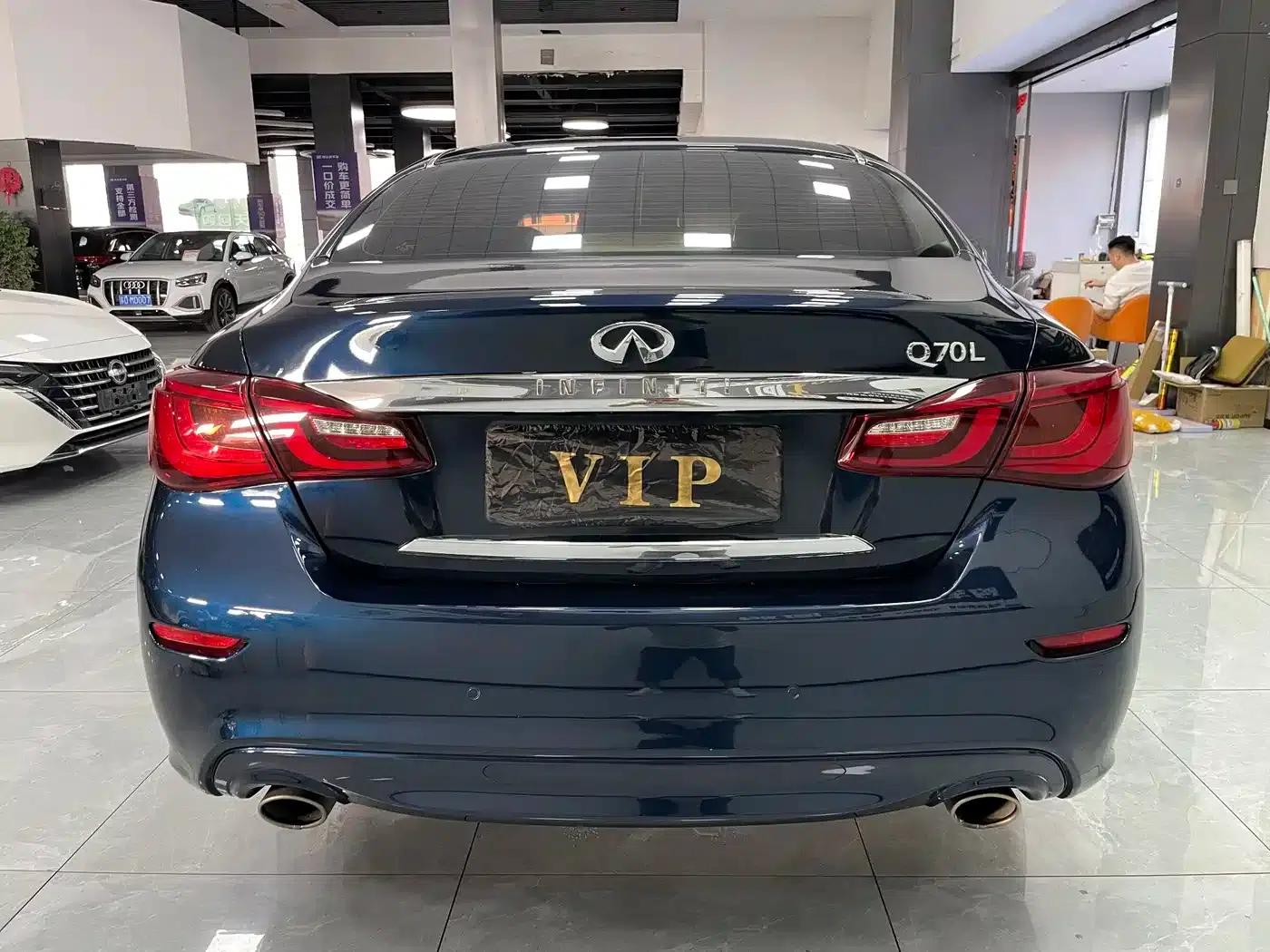 Infiniti Q70 2017 Q70L 2.5L Elite Edition — миниатюра 5