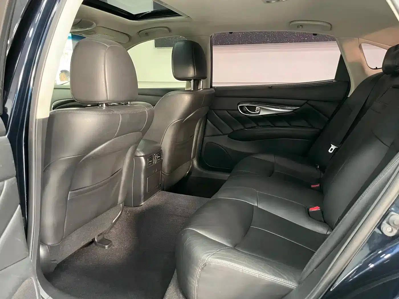 Infiniti Q70 2017 Q70L 2.5L Elite Edition — миниатюра 9