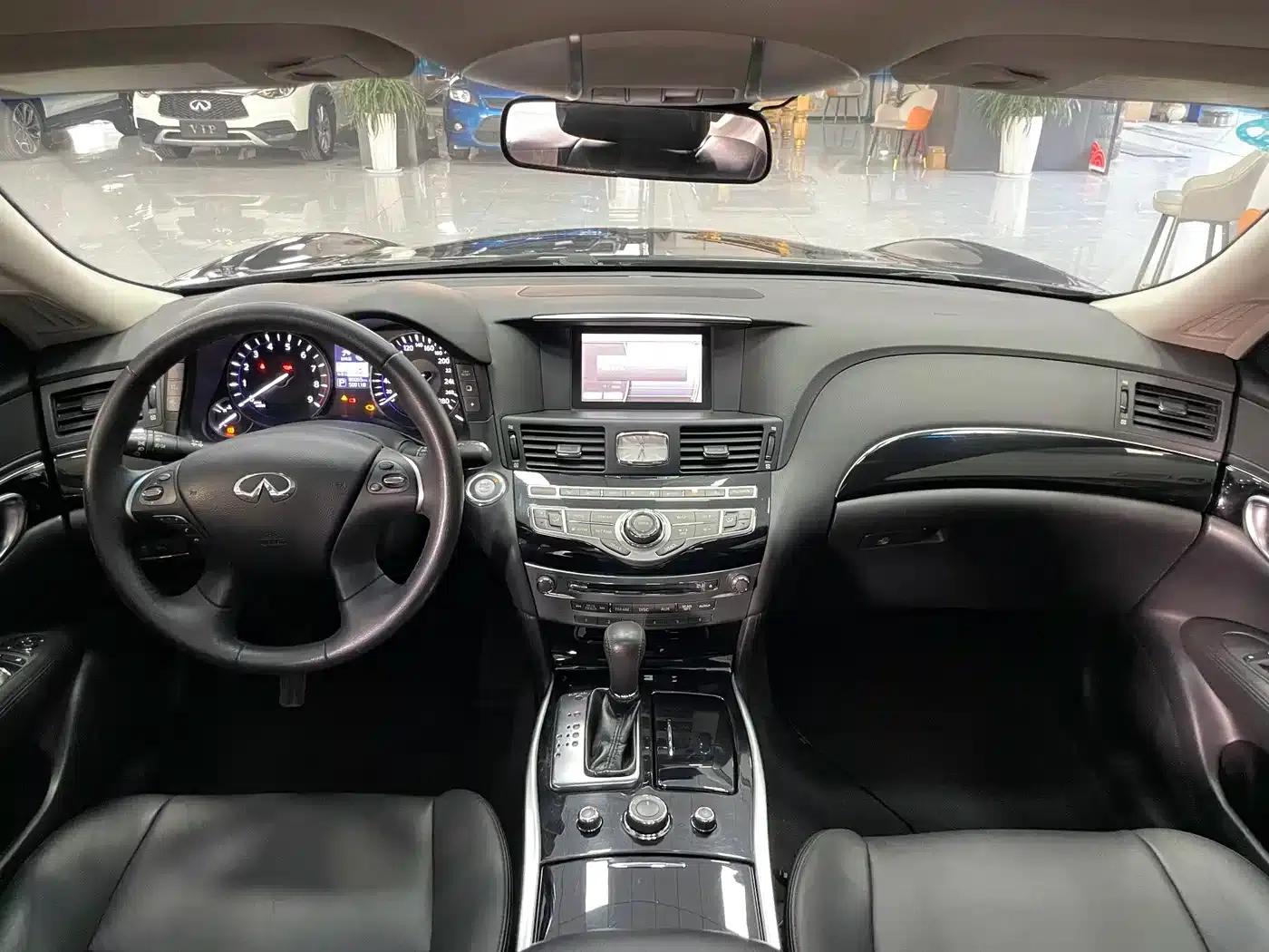 Infiniti Q70 2017 Q70L 2.5L Elite Edition — миниатюра 10