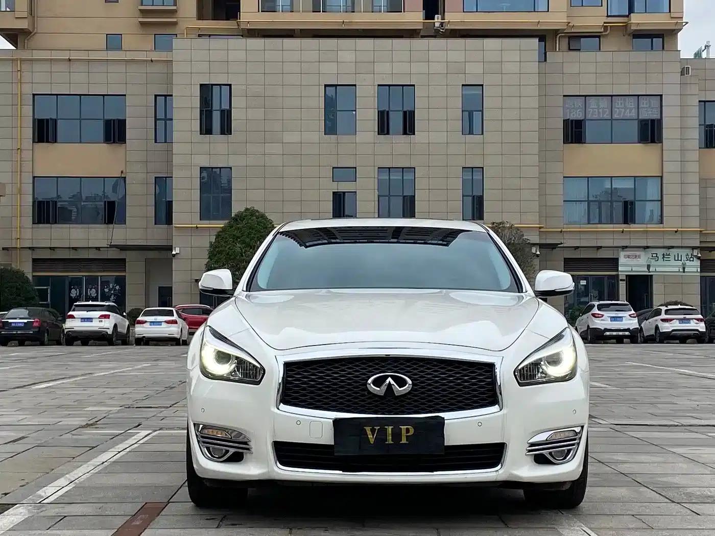 Infiniti Q70 2015 Q70L 2.5L Enjoy Edition — миниатюра 2