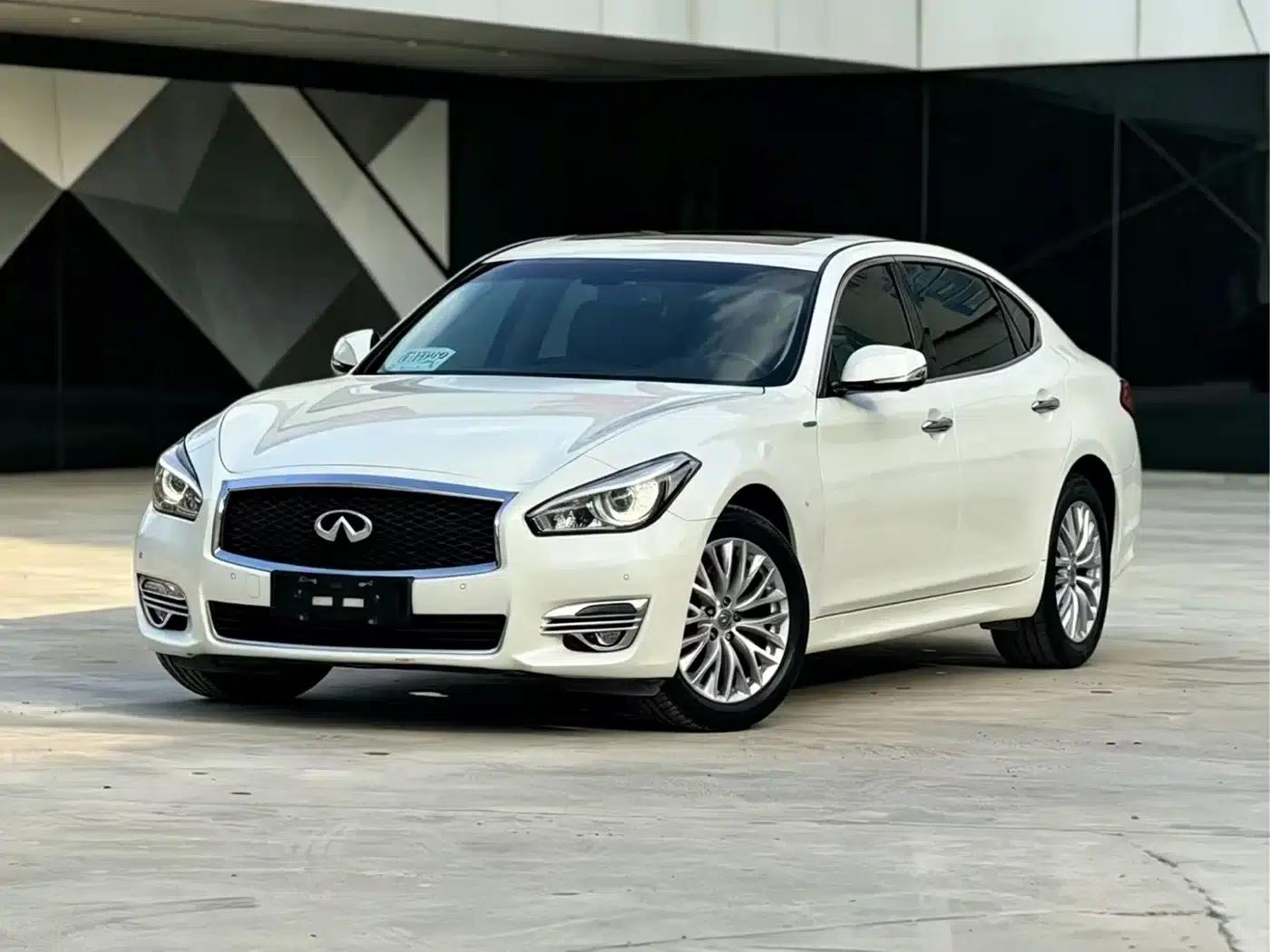 Infiniti Q70 2017 Q70L 2.5L Enjoy Edition — миниатюра 3