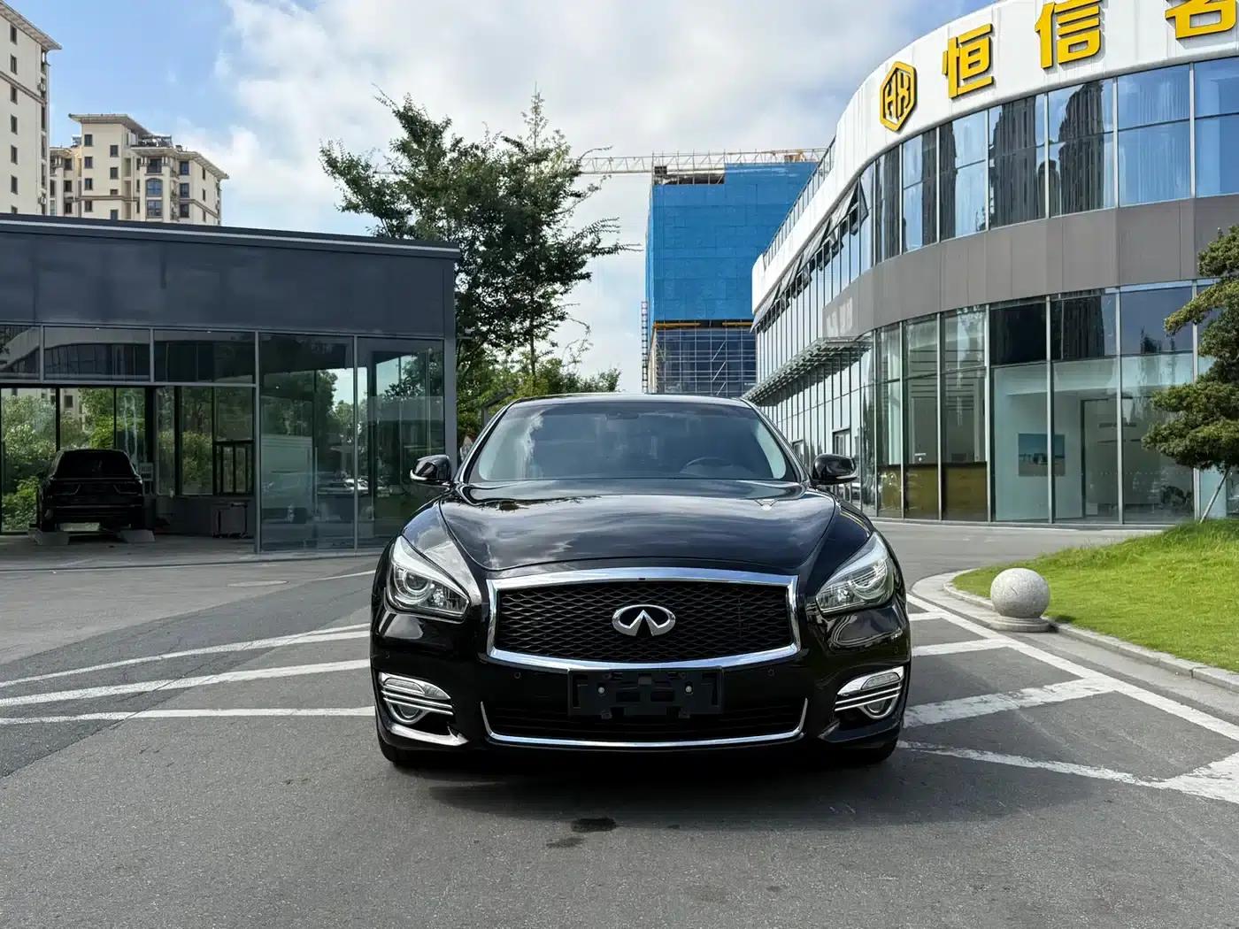 Infiniti Q70 2015 Q70L 2.5L Enjoy Edition — миниатюра 2