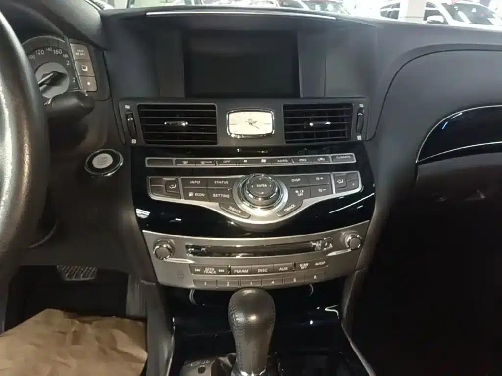 Infiniti Q70 2017 Q70L 2.5L Elite Edition — миниатюра 13