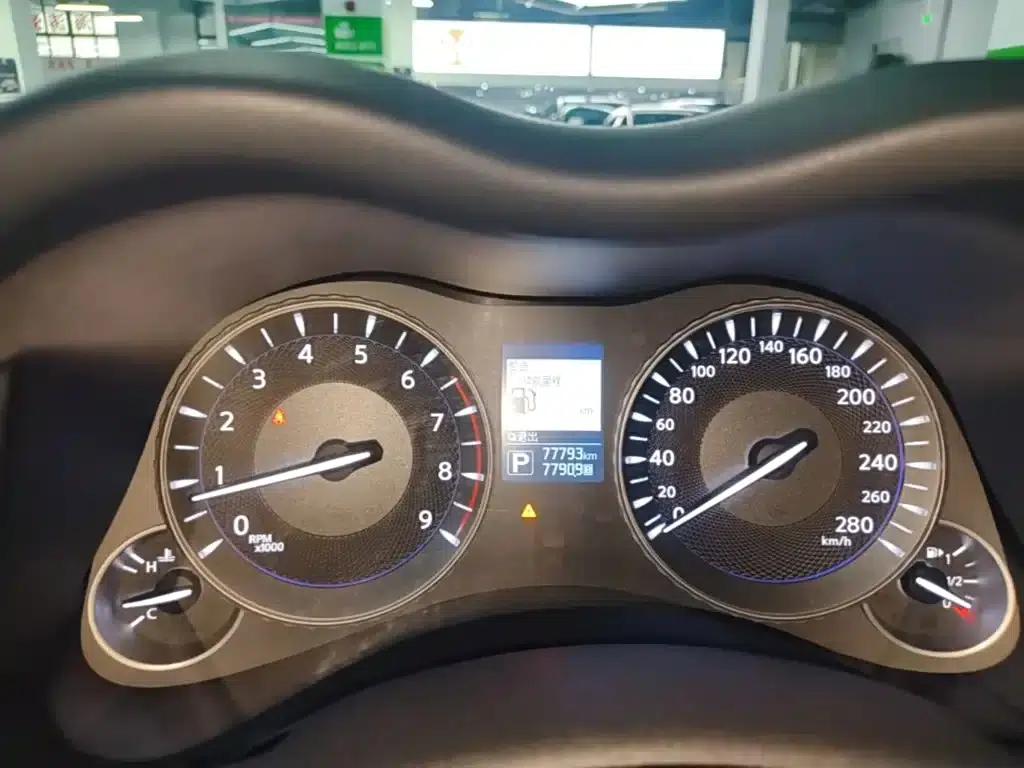 Infiniti Q70 2019 Q70L 2.0T Elite PLUS — миниатюра 12