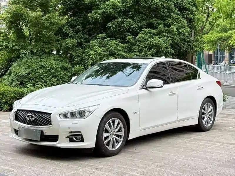 Infiniti Q50 2014 2.0T Comfort Edition — миниатюра 1
