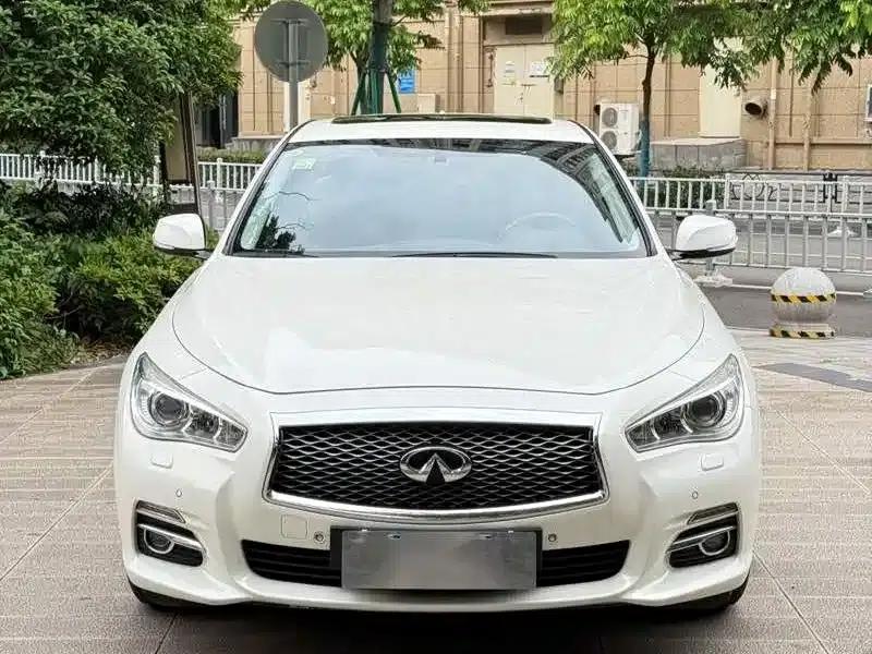 Infiniti Q50 2014 2.0T Comfort Edition — миниатюра 2