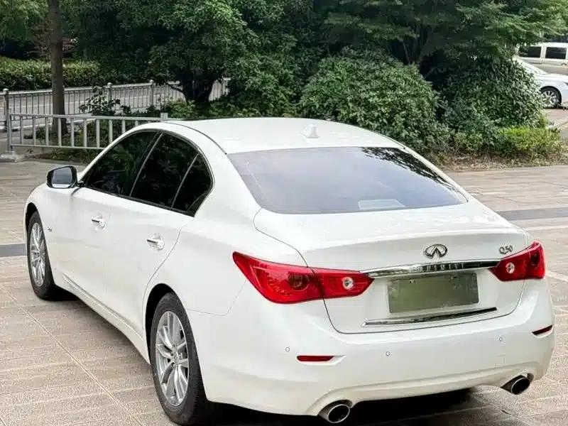 Infiniti Q50 2014 2.0T Comfort Edition — миниатюра 11