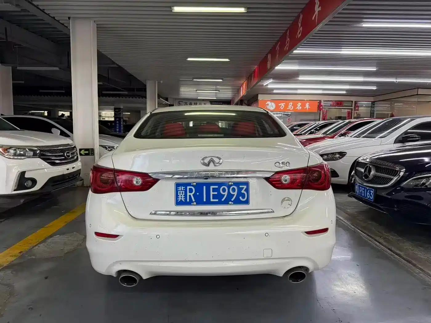 Infiniti Q50 2014 3.7L Comfort Edition — миниатюра 4