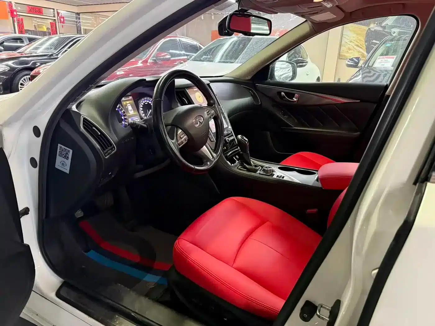 Infiniti Q50 2014 3.7L Comfort Edition — миниатюра 8