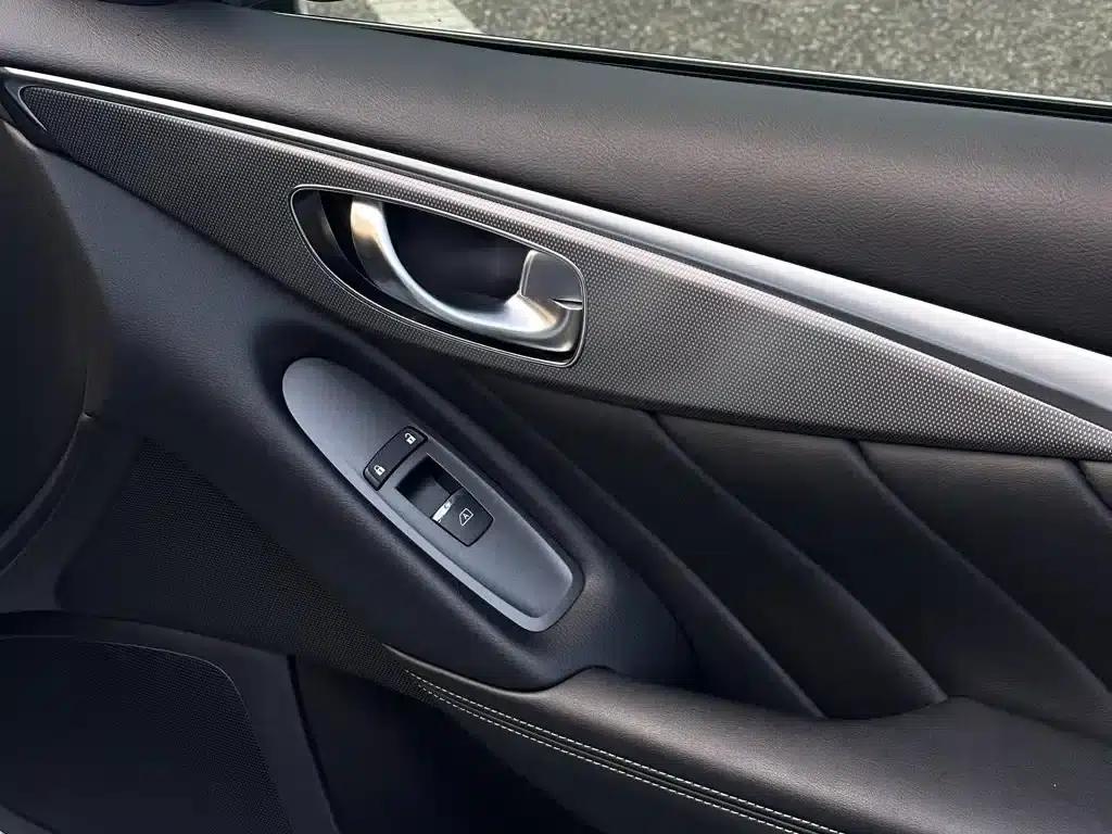 Infiniti Q50 2014 3.7L Luxury Sport Edition — миниатюра 3