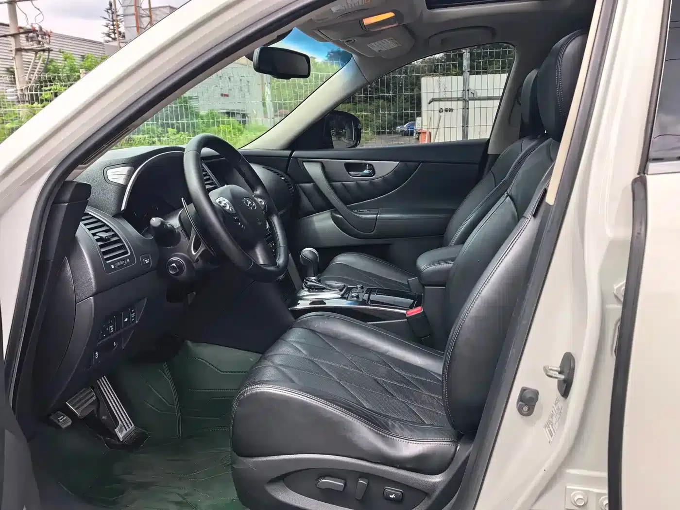Infiniti QX70 2013 3.7L Standard Edition — миниатюра 14