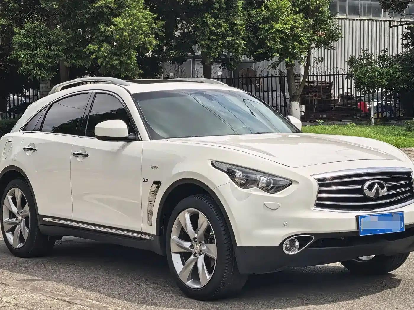 Infiniti QX70 2013 3.7L Standard Edition — миниатюра 3