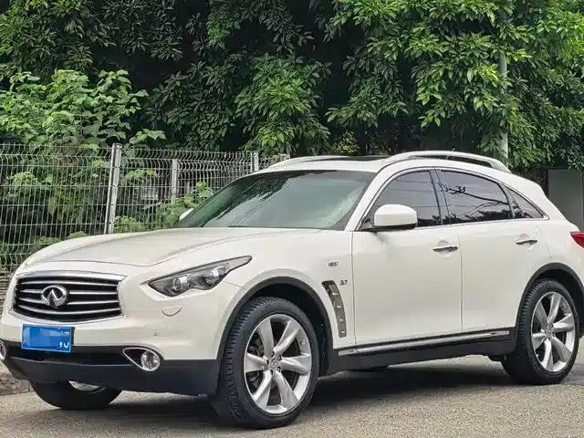 Infiniti QX70 2013 3.7L Standard Edition