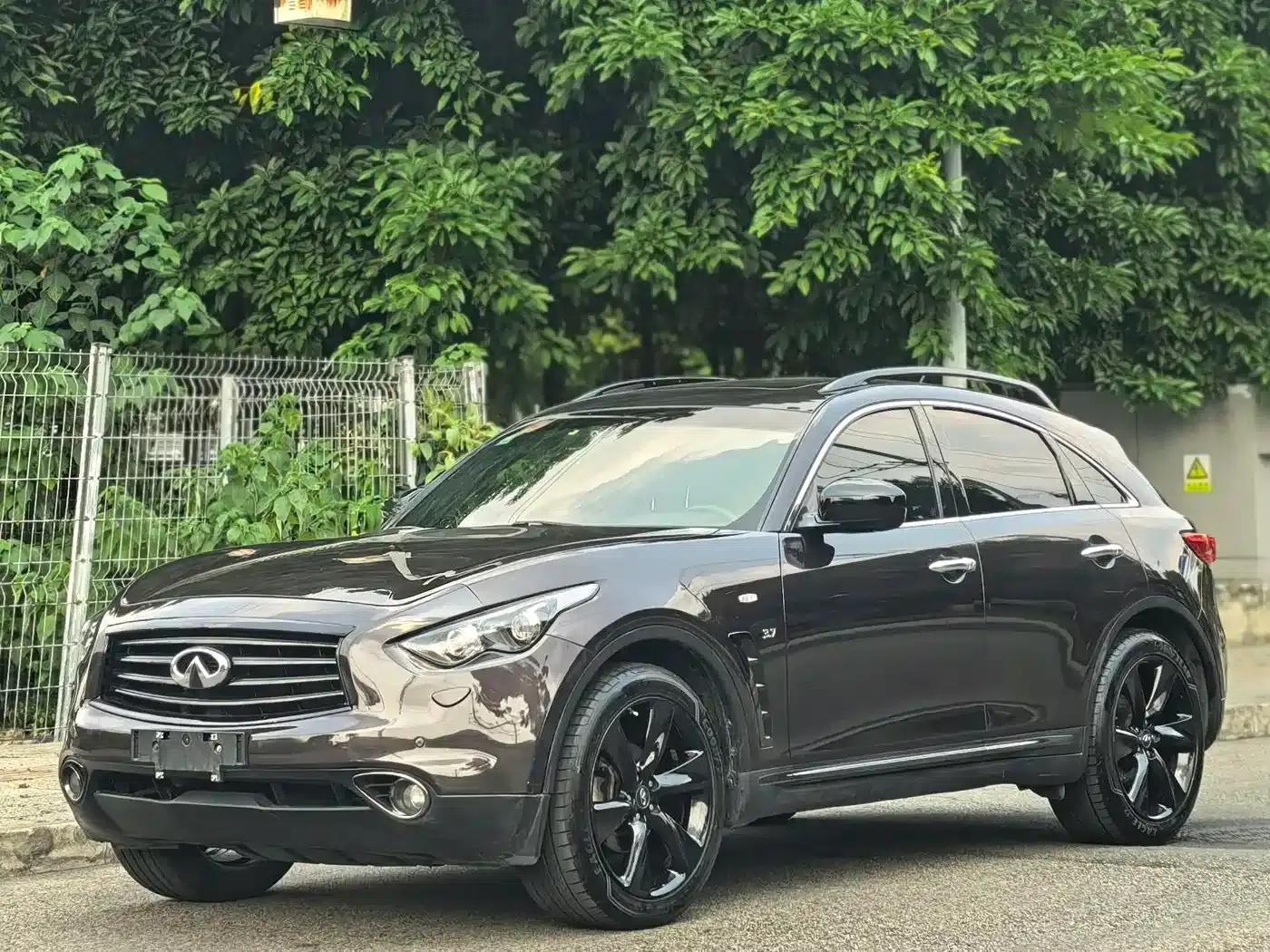 Infiniti QX70 2015 3.7L Limited Edition — миниатюра 1