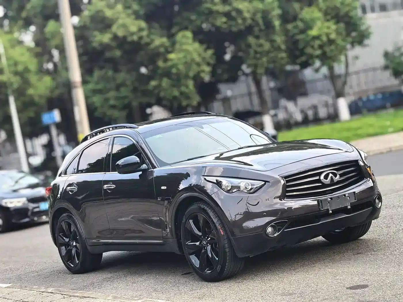 Infiniti QX70 2015 3.7L Limited Edition — миниатюра 3