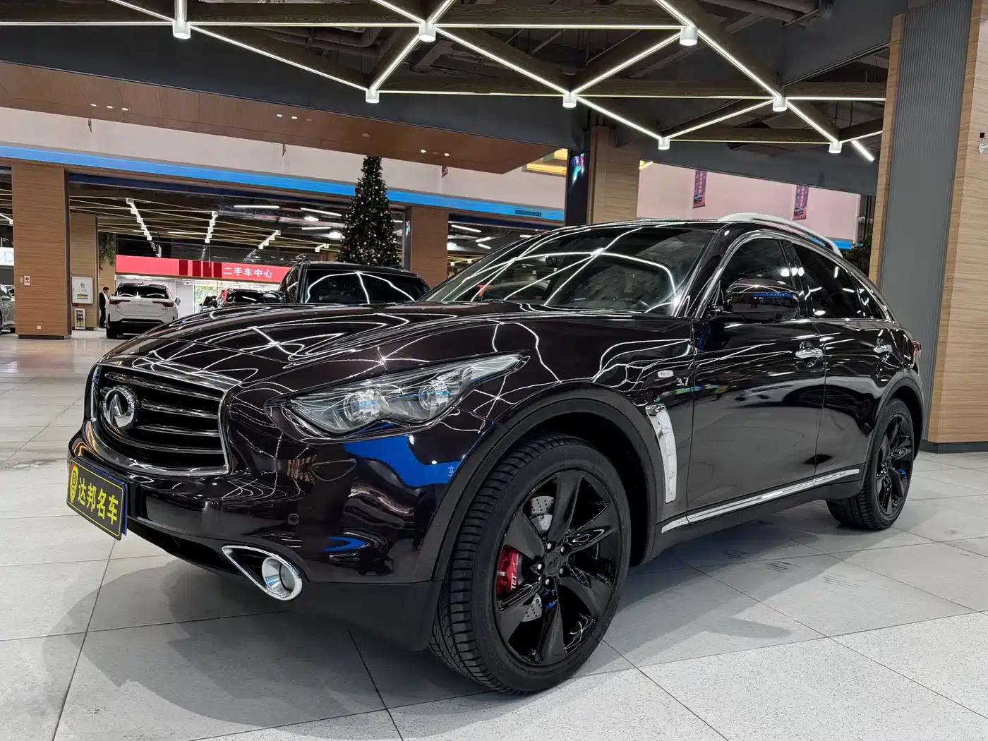 Infiniti QX70 2013 3.7L Super Edition — миниатюра 1