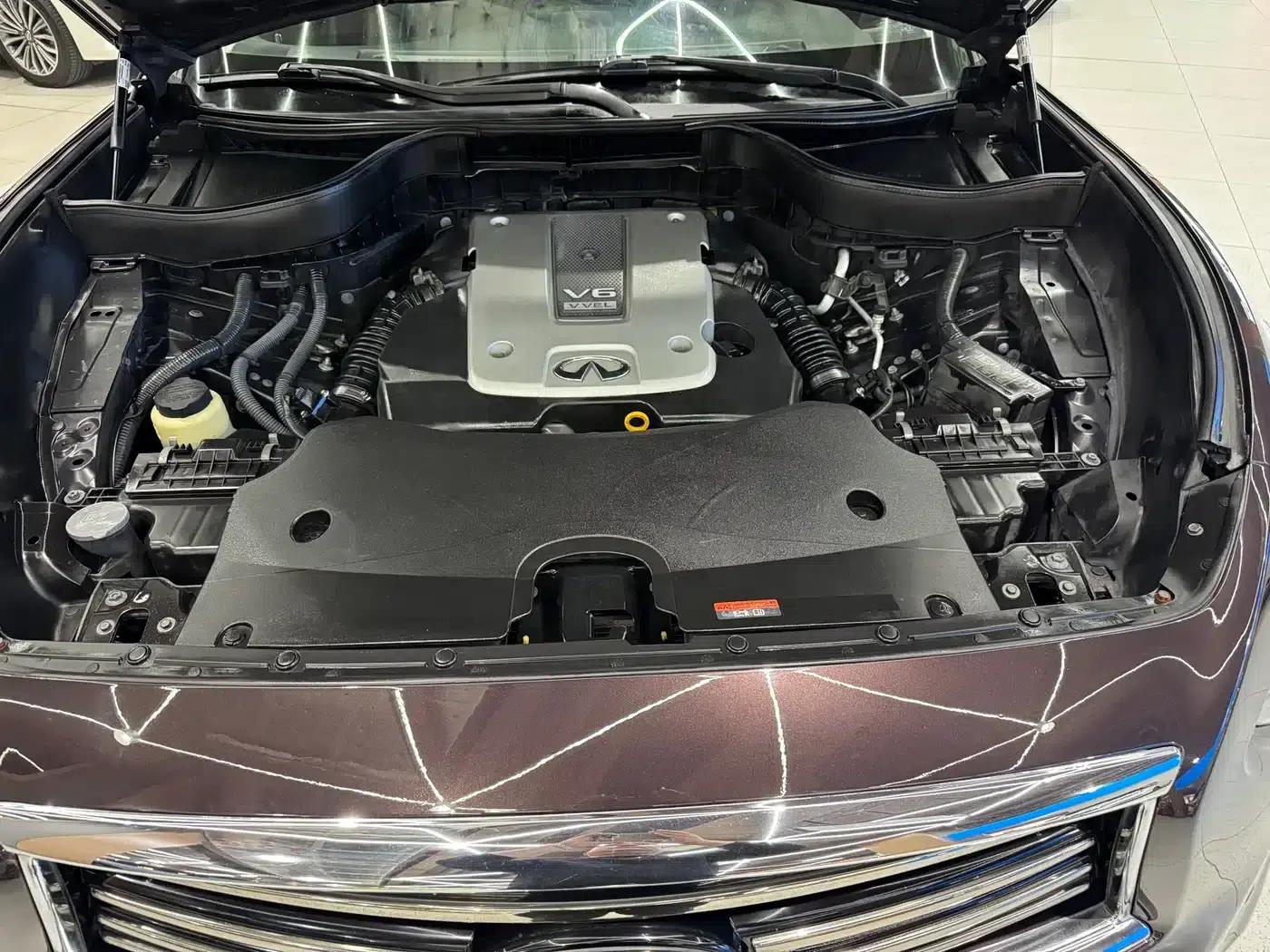 Infiniti QX70 2013 3.7L Super Edition — миниатюра 12